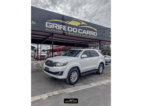 TOYOTA HILUX SW4 2.7 SR 4X2 16V FLEX 4P AUTOMÁTICO TOYOTA HILUX SW4 2.7 SR 4X2 16V FLEX 4P AUTOMÁTICO